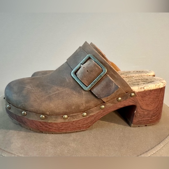 Kork-Ease clogs, size 10, brown - Picture 3 of 7